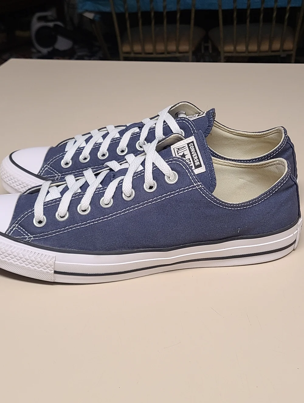 Converse Chuck Taylor All Star low top sneakers size 11 - Picture 5 of 9